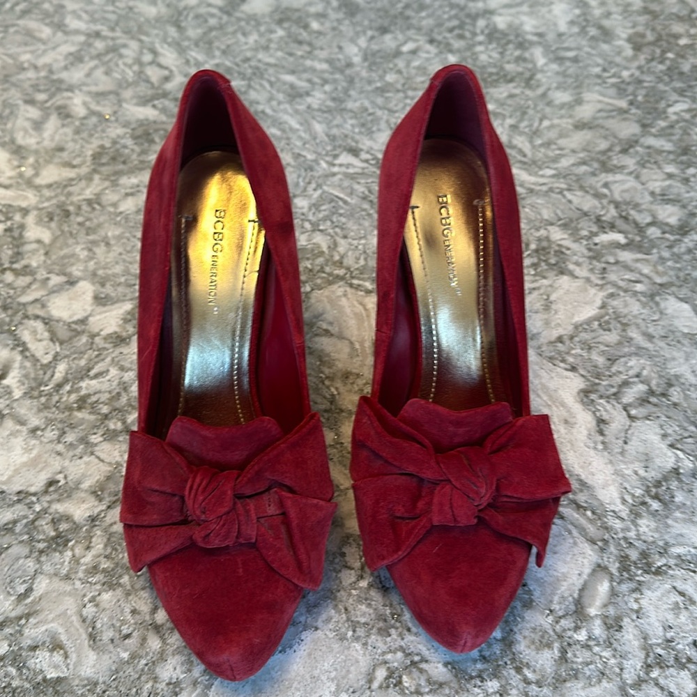 BCBGeneration Persia Size 9 1/2M Red